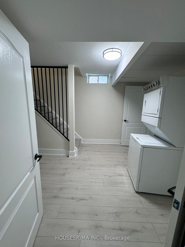 Property Photo:  35 Asterwind Crescent  ON L6R 1V8 