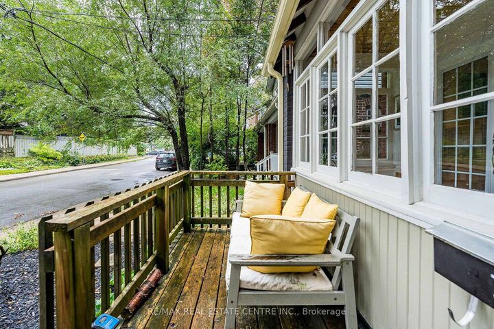 Property Photo:  14 Wildwood Crescent  ON M4L 2K7 