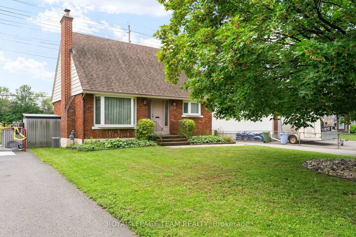 Property Photo:  528 Browning Avenue  ON K1G 0T4 