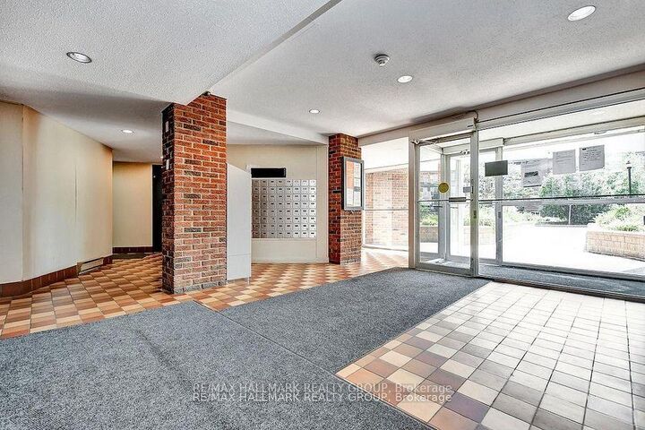 Photo de la propriété:  2041 Arrowsmith Drive 401C  ON K1J 7V7 