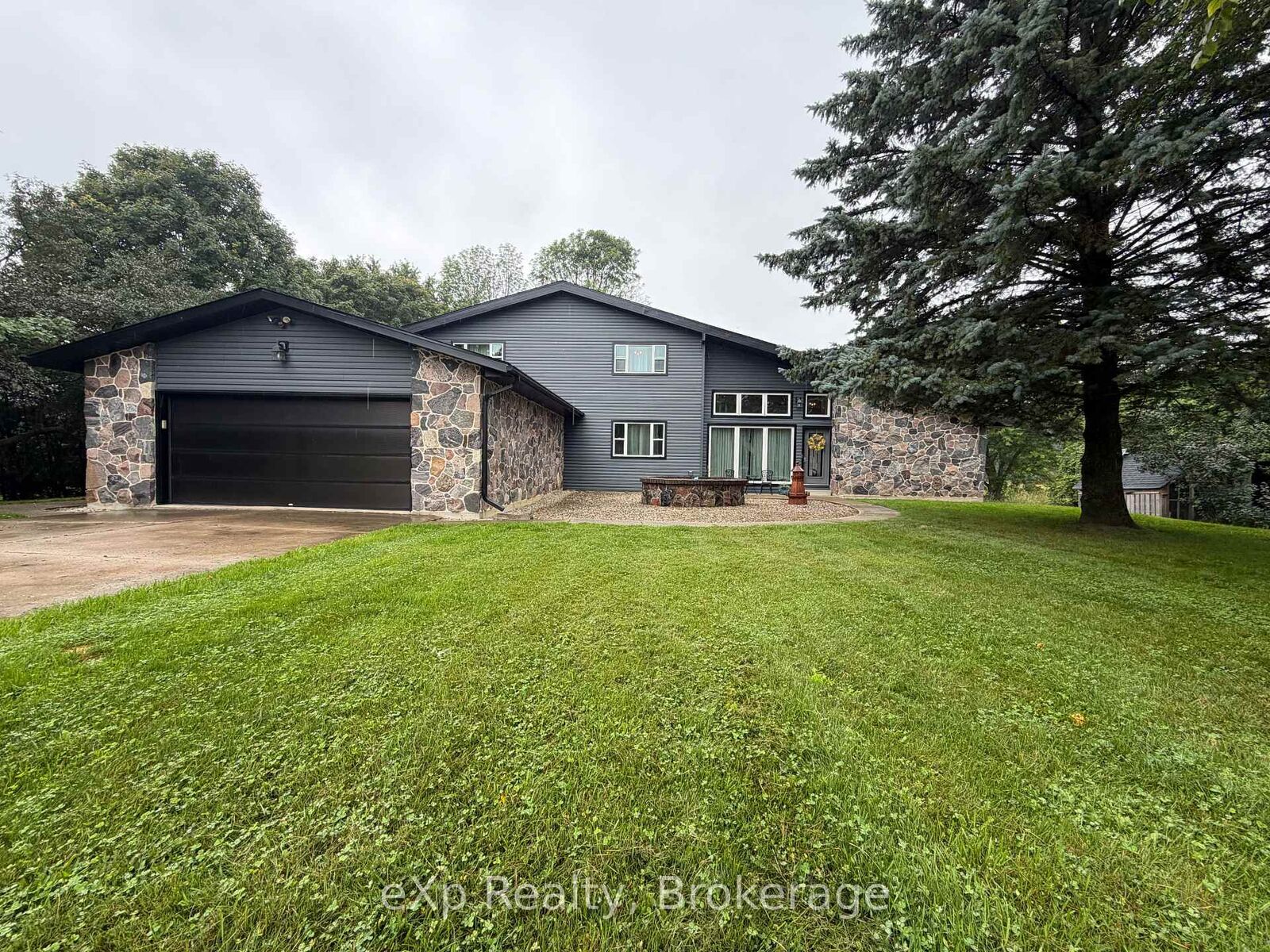 Property Photo:  191 5B Side Road  ON N0G 1W0 
