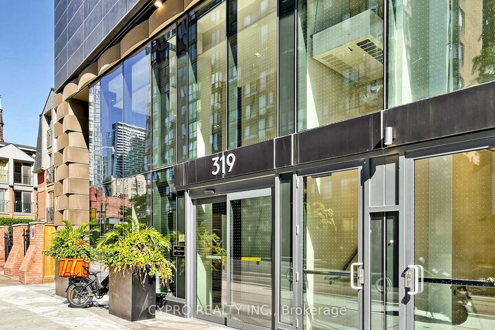 Property Photo:  319 Jarvis Street 3802  ON M5B 0C8 