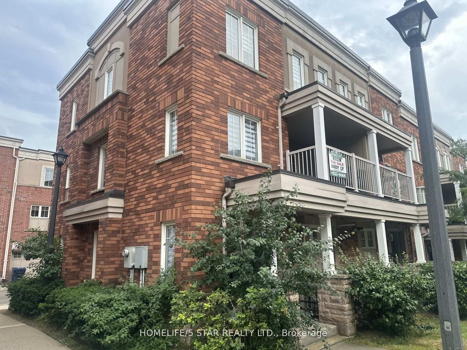 Property Photo:  375 Cook Road 27  ON M3J 3T6 
