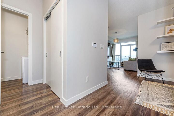 Property Photo:  2081 Fairview Street 611  ON L7R 0E4 