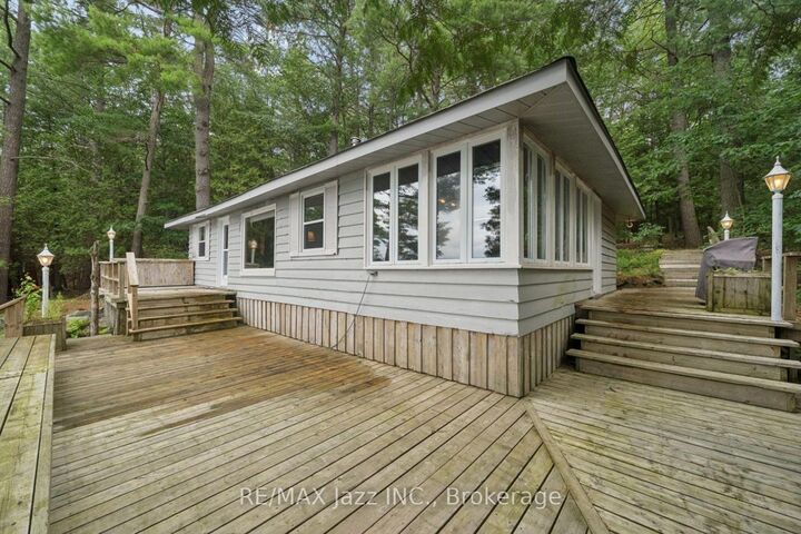 Property Photo:  1022 Two Dogs Lane  ON K0M 1J2 