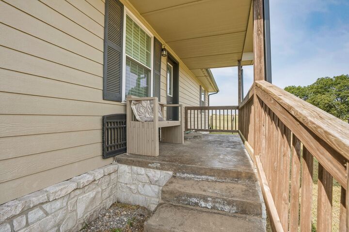 Property Photo: 11067 County Road 1550 Road OK 74820