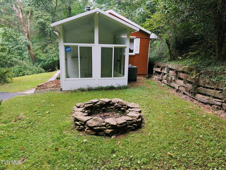 Property Photo: 3223 Little Prater Road VA 24614