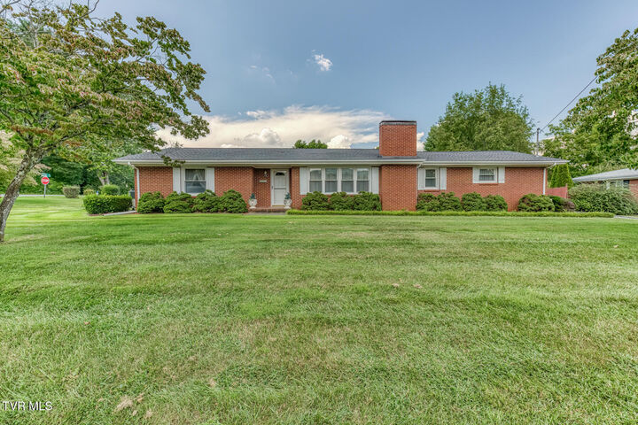 Property Photo:  2216 Wyndale Road  TN 37604 