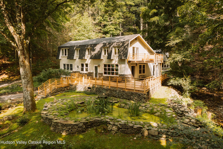 Property Photo: 54 Shultis Farm NY 12409