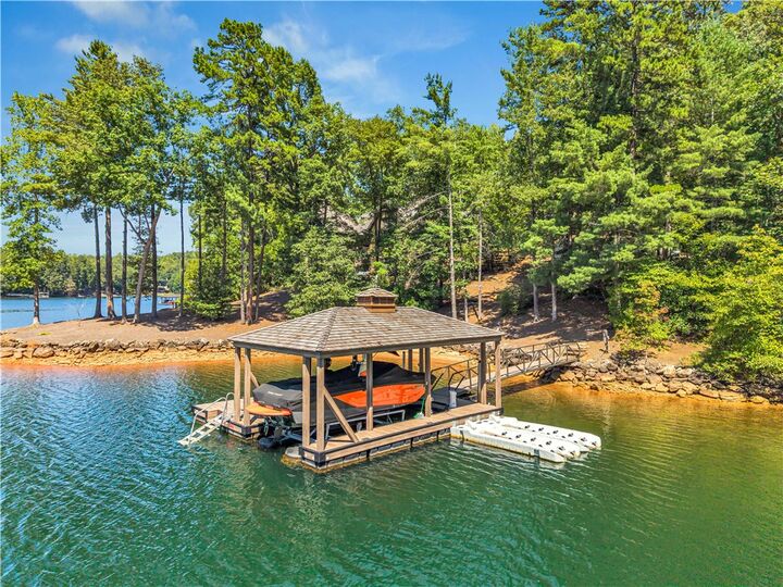 Property Photo: 105 Burwood Court SC 29685