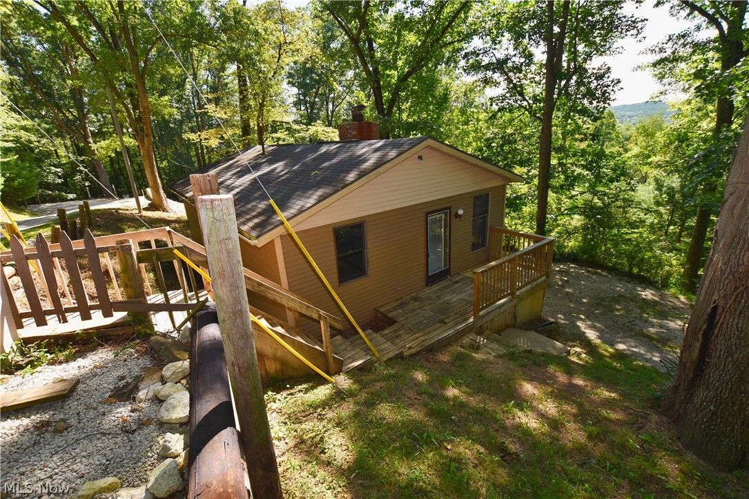 Property Photo:  7923 Lakeview Drive SW  OH 44615 