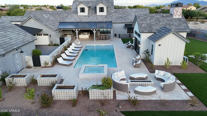 Property Photo: 3076 N Heritage Street AZ 85396