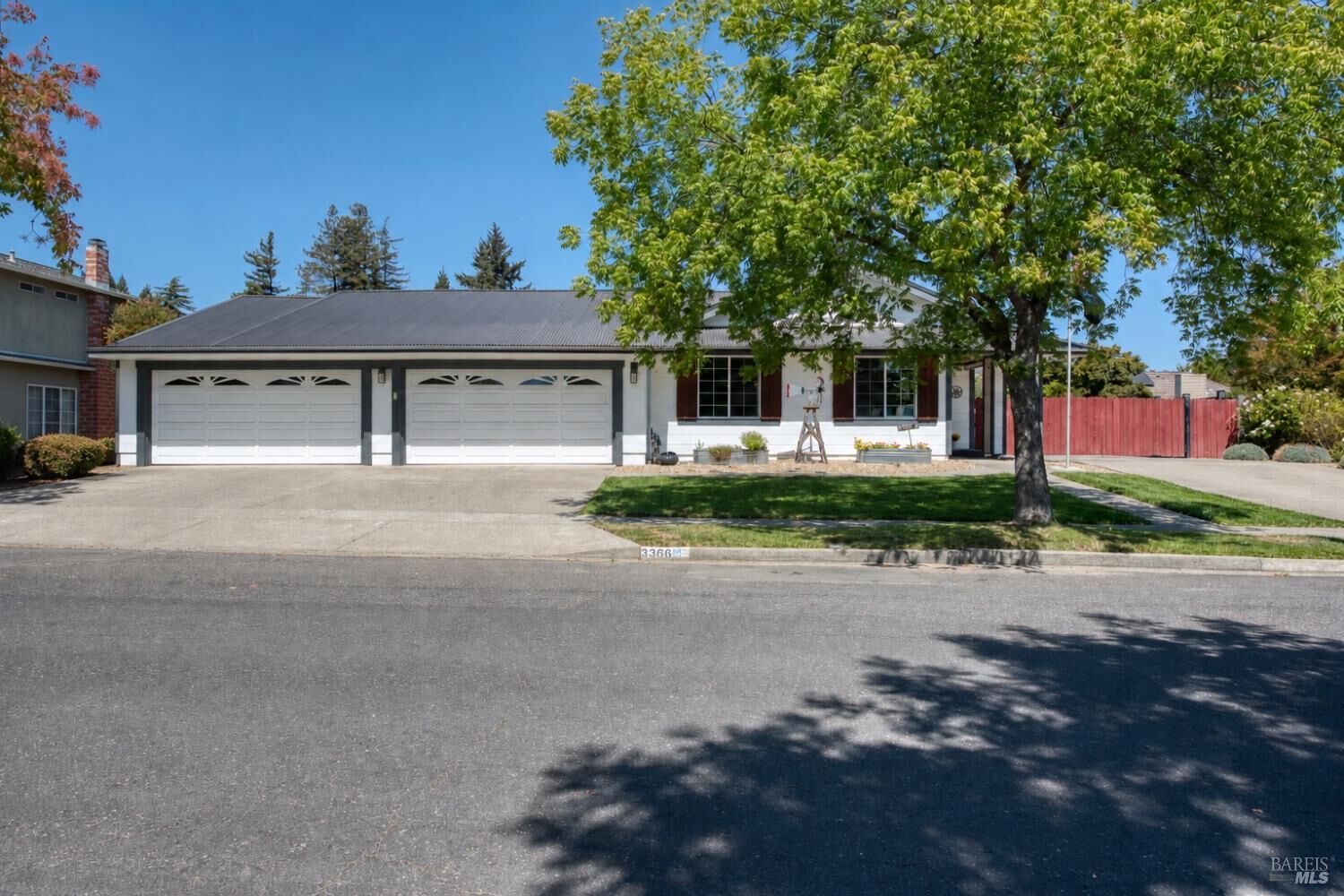 Property Photo:  3366 Linda Mesa Way  CA 94558 