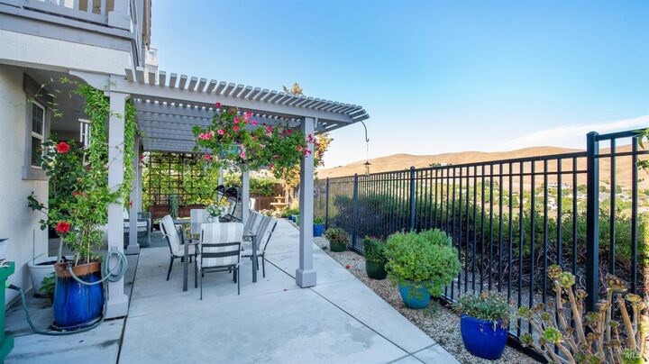 Property Photo: 6658 Chalk Hill Lane CA 94591