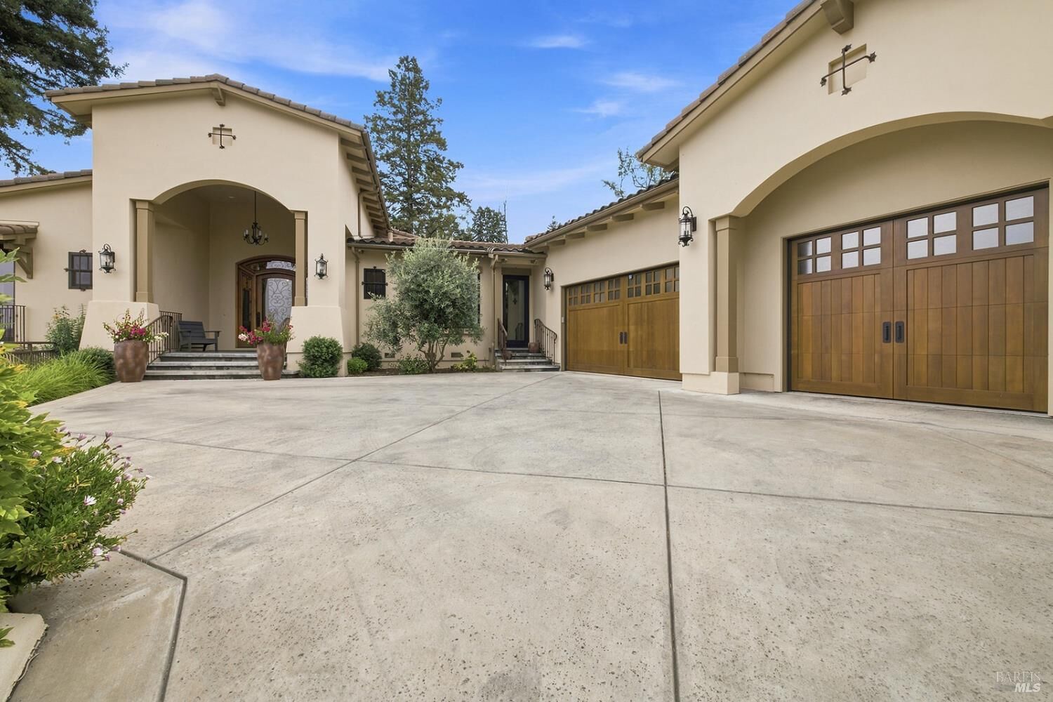 Property Photo:  3936 Skyfarm Drive  CA 95403 