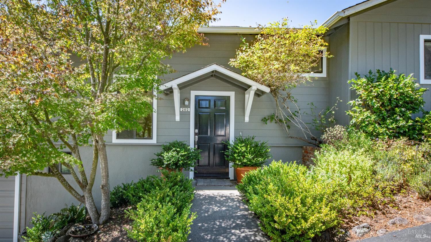 Property Photo:  202 Cleveland Court  CA 94941 
