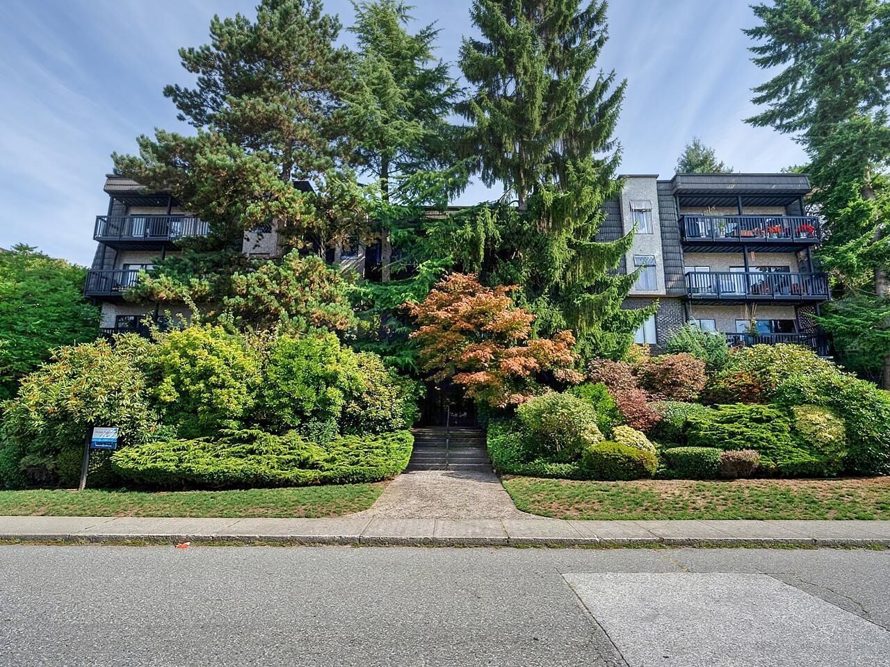 Property Photo:  150 E 5th Street 205  BC V7L 1L5 