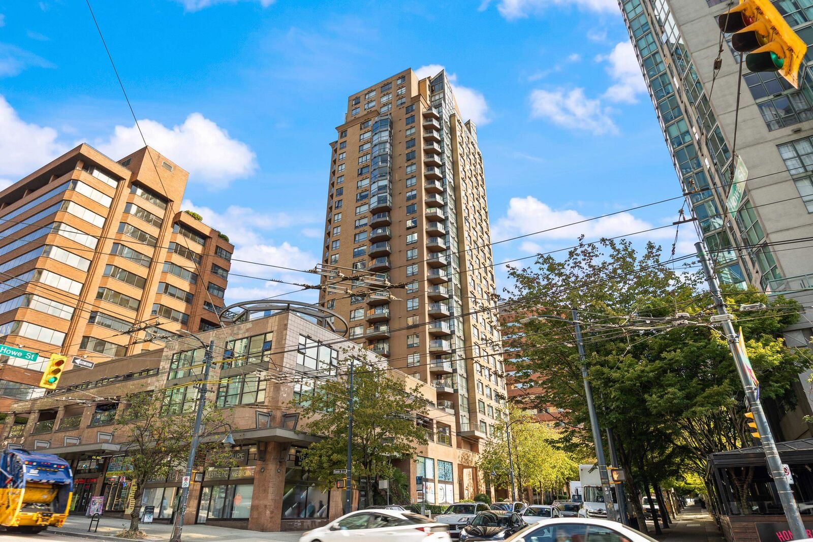 Property Photo: 1189 Howe Street 907 BC V6Z 2X4