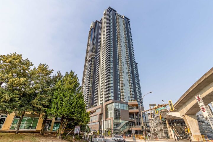Property Photo:  2108 Gilmore Avenue 2812  BC V5C 0N8 