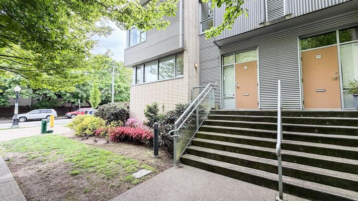 Property Photo:  390 E 11th Ave  BC V5T 4V9 