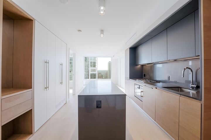 Property Photo:  1289 Hornby Street 2710  BC V6Z 0G7 