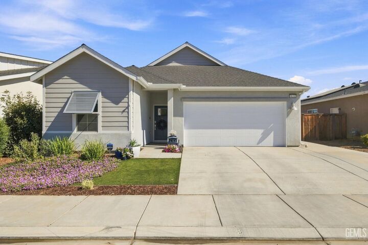 Property Photo: 9614 Cotton Creek Drive CA 93263