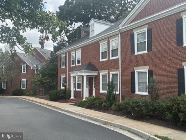 Property Photo:  3301 S Stafford Street A1  VA 22206 