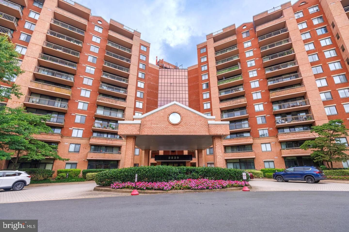 Property Photo: 2230 George C Marshall Drive 1120 VA 22043
