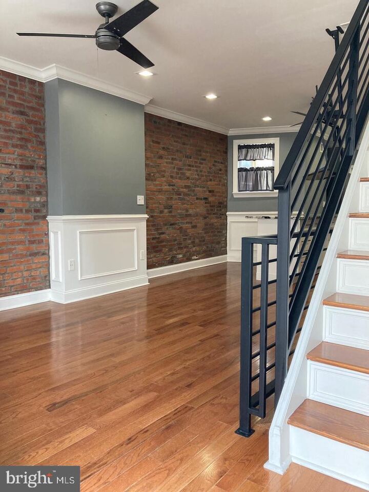 Property Photo:  2445 S Lawrence Street  PA 19148 
