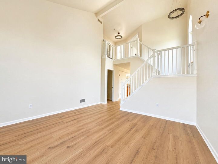 Property Photo:  364 Marldale Drive  DE 19709 