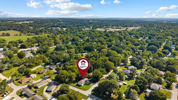 Property Photo:  301 Winchester Street  AR 72634 