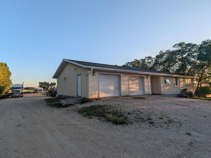 Property Photo:  34088 (Blumenhoff) 41N Road  MB R0A 0C1 