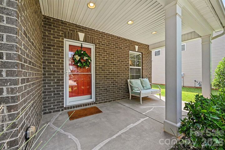 Property Photo: 6918 Barefoot Forest Drive NC 28269
