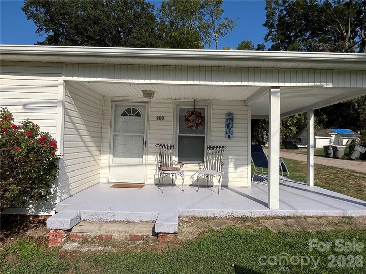 Property Photo:  900 Alma Avenue  NC 28081 