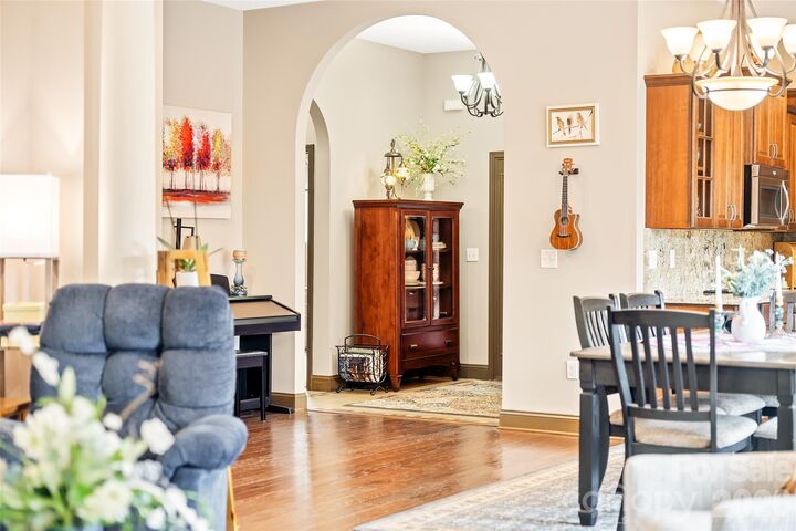 Property Photo:  25 Ocaso Drive  NC 28806 