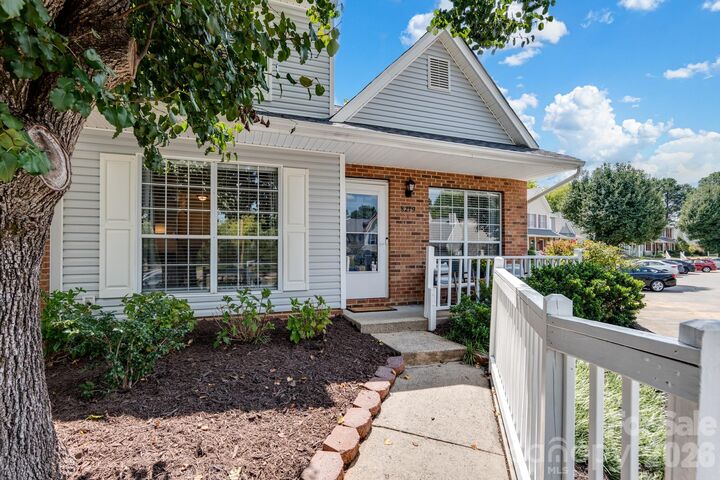 Property Photo: 8219 Golf Ridge Drive NC 28277