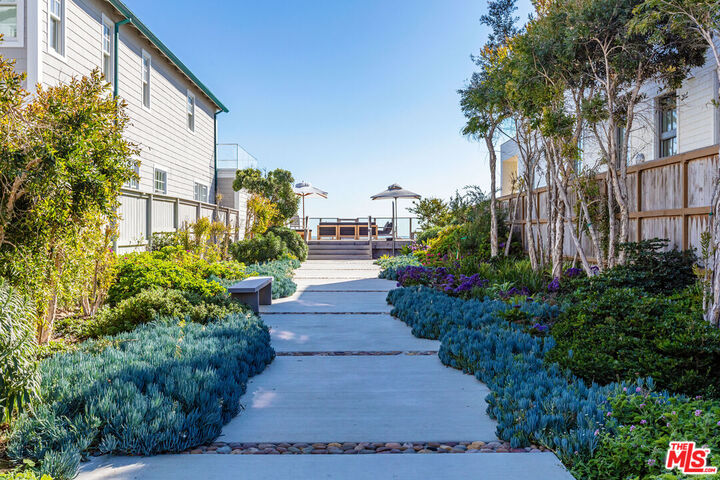 Property Photo:  23505 Malibu Colony Rd  CA 90265 