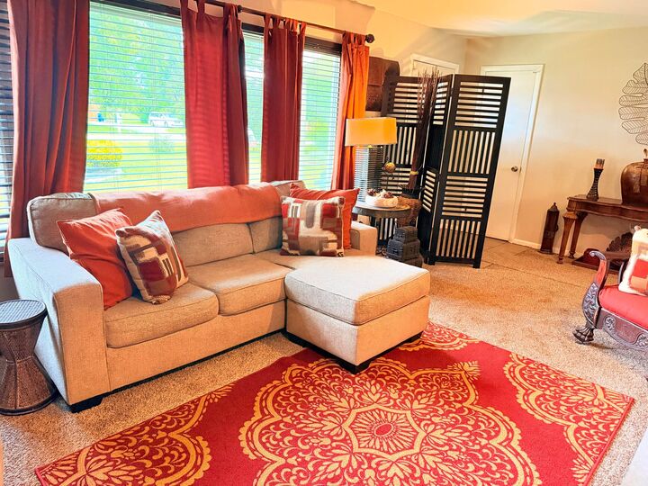 Property Photo: 3715 Montclair Drive OH 43219