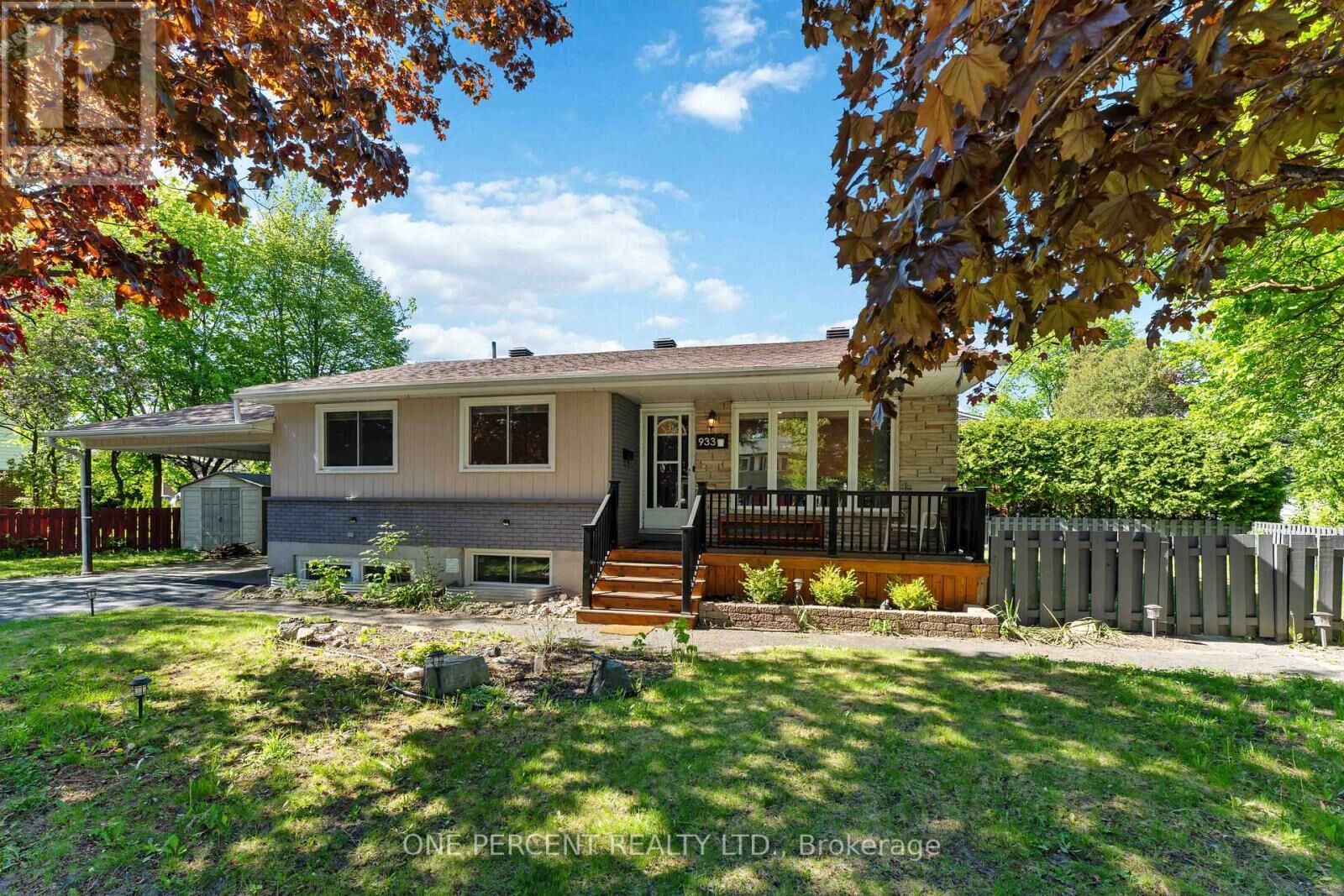 Property Photo:  933 Kincaid Court  ON K1V 6N7 