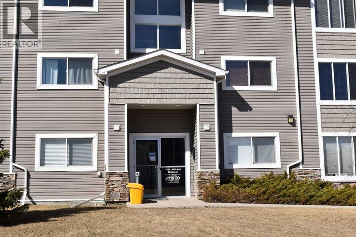 Property Photo:  1804 48 Avenue  SK S9V 1K2 