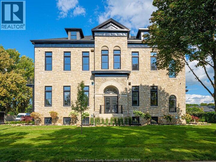 Property Photo:  247 Brock Street 103  ON N9V 2H4 