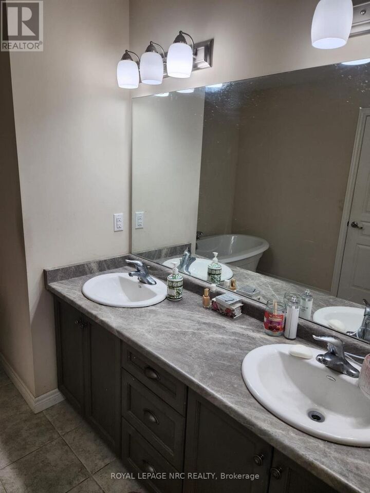 Property Photo: 40 Elderberry Road ON L2V 0E7