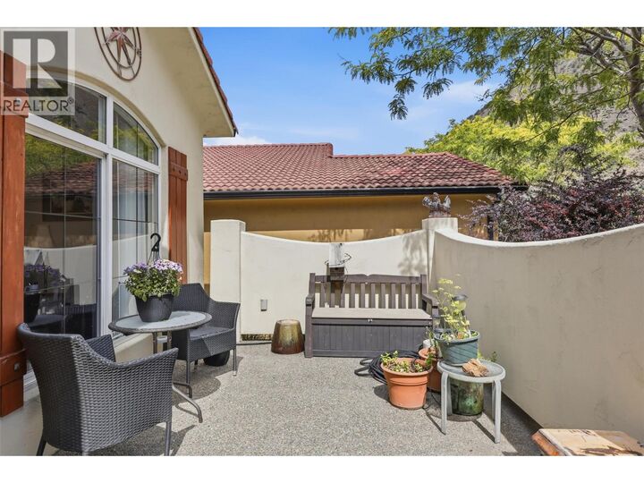 Property Photo:  788 Rosewood Crescent  BC V2H 1S4 