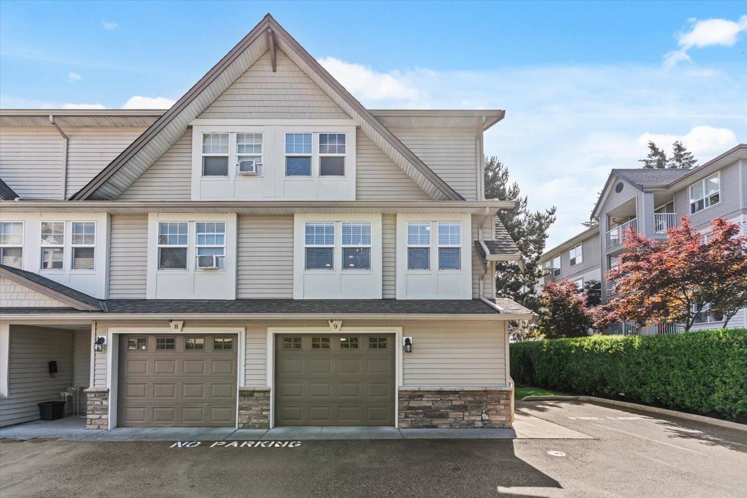 Property Photo:  46538 First Avenue 9  BC V2P 1W9 