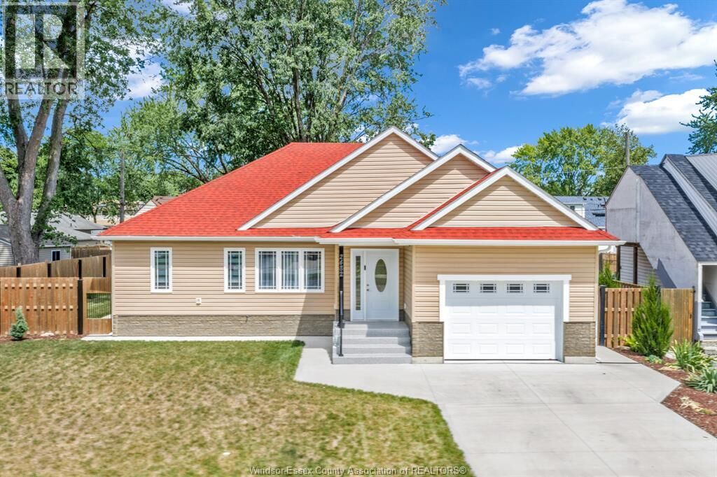 Property Photo:  2482 Rossini  ON N8W 4R1 