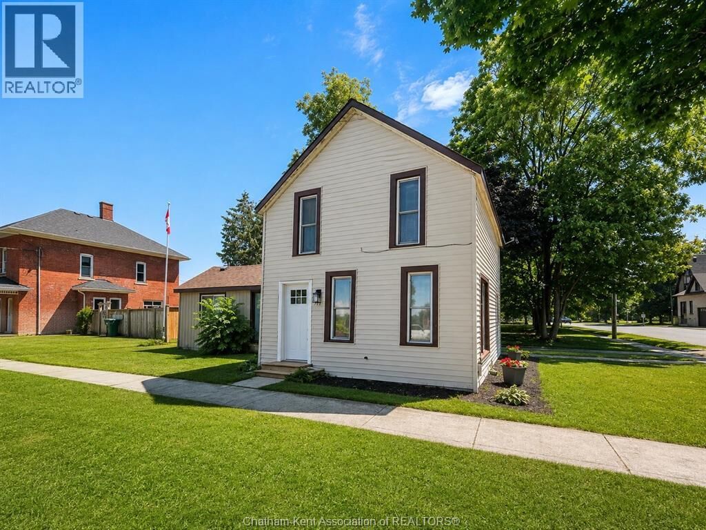 Property Photo:  579 Centre Street  ON N0P 1M0 
