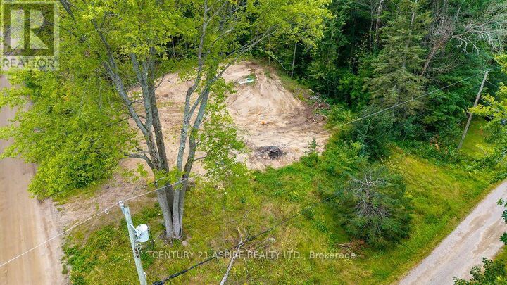 Property Photo:  201 Sand Point Road  ON K8A 6W2 