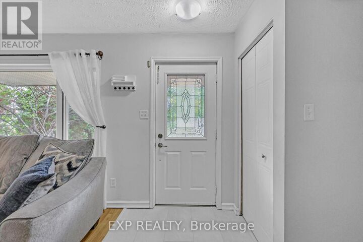 Property Photo:  220 Scott Road  ON N3C 3Z8 