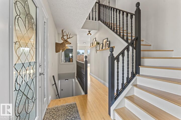 Property Photo:  215 18 Street  AB T9M 1B6 