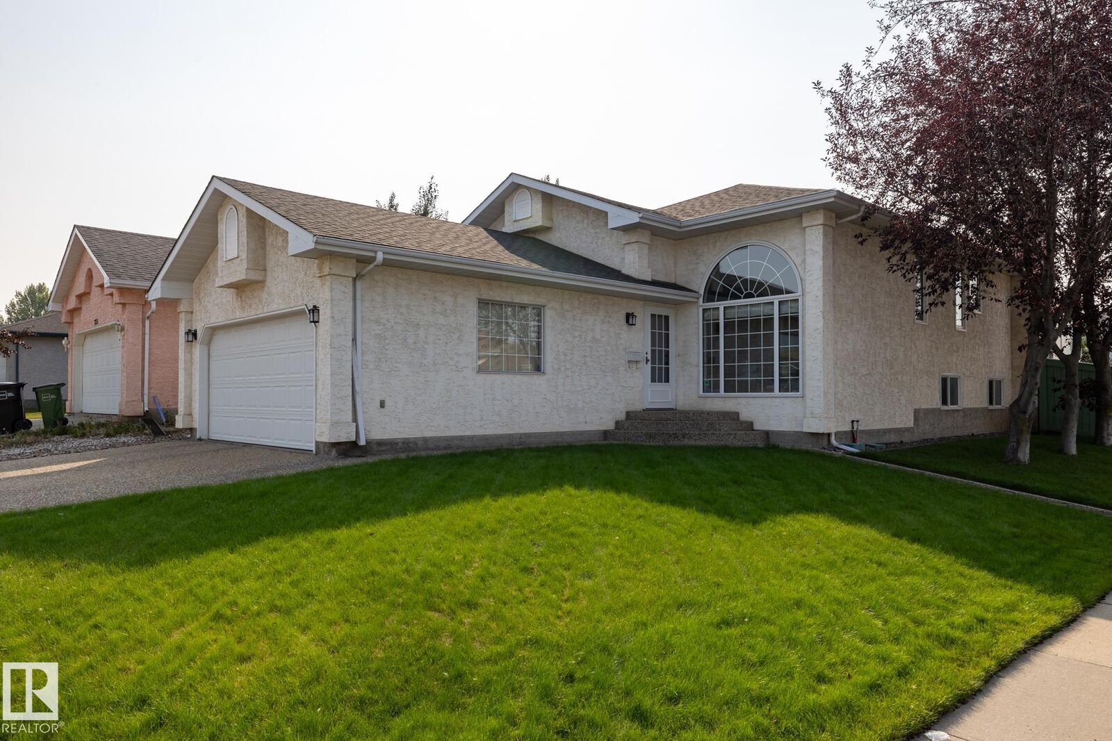 Property Photo:  7232 189 Street NW  AB T5T 5W5 